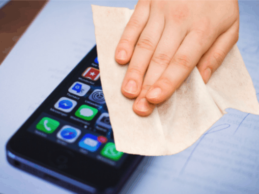Tips for cleaner screens and clean hands